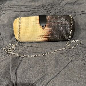 Le Sac Wooden Impression Clutch